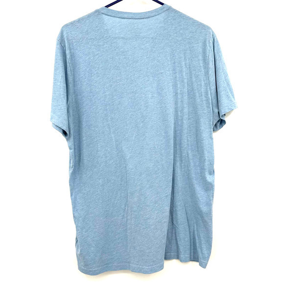Banana Republic size large‎ light blue fitted vee neck short sleeve t-shirt - Picture 2 of 4